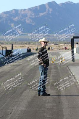 media/Nov-29-2025-TrackXperience (Sat) [[2953a387f4]]/4-Around the Pits/